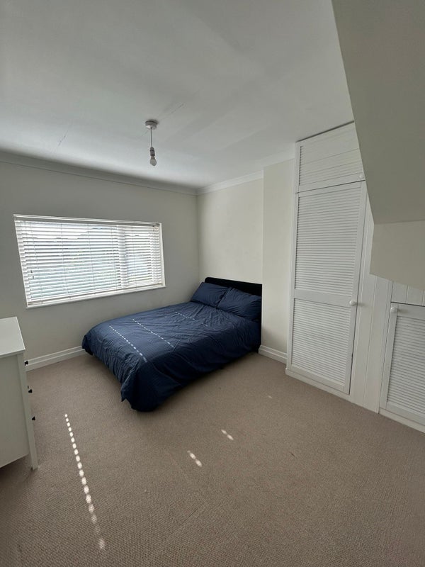 Photo 1: Room (Yours)