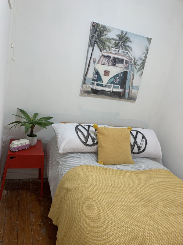 Photo 1: This is the room