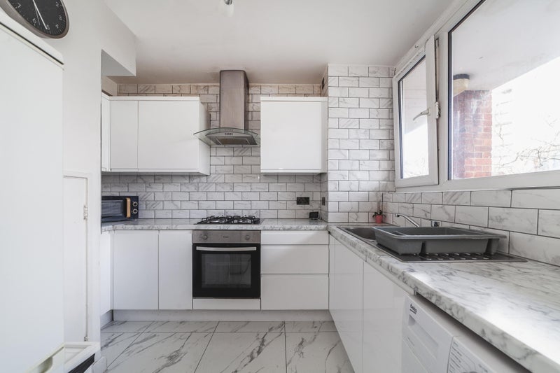 Photo 1: Kitchen