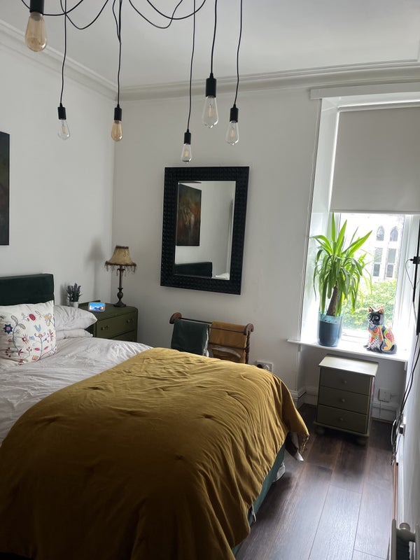 Photo 1: Room (Yours)