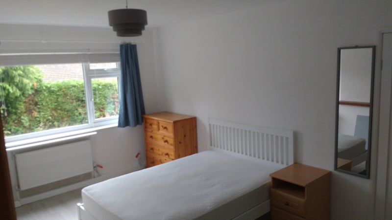 Photo 1: Double Bedroom (ground floor)