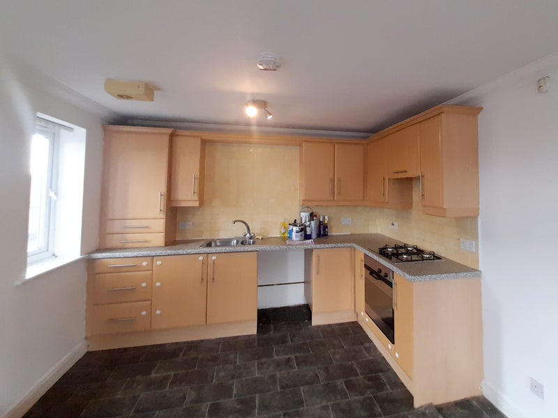Photo 1: Kitchen