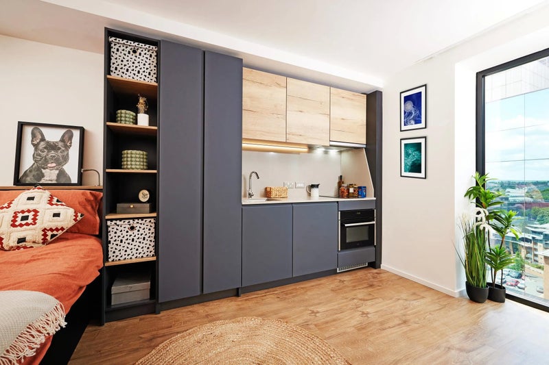 Photo 1: Kitchen