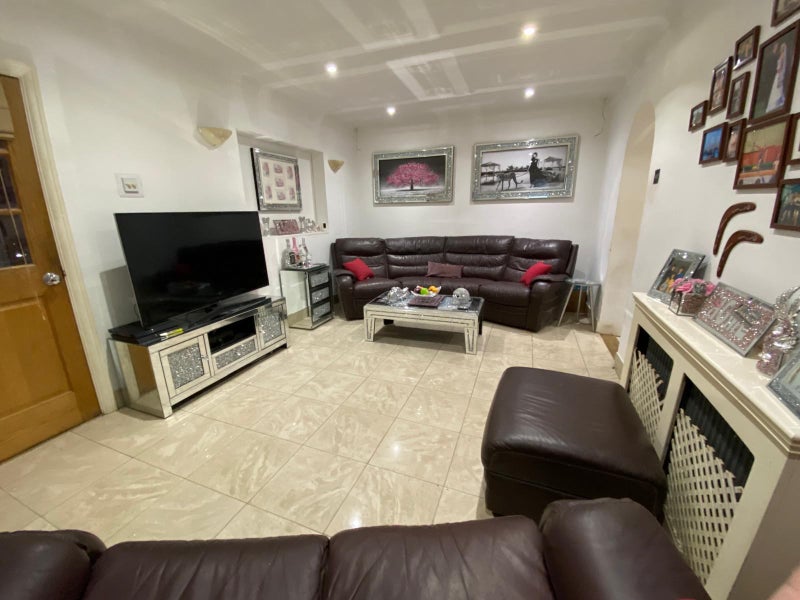 Photo 1: Living Room