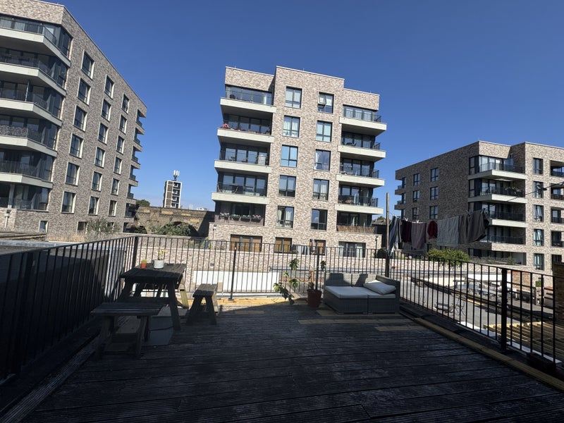Photo 1: Terrace