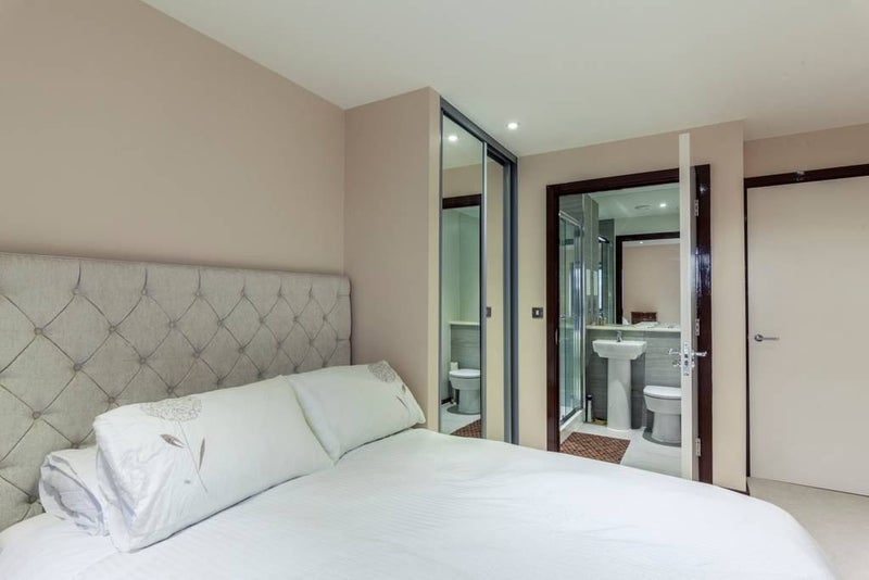 Photo 1: Bedroom with your own bathroom