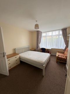 Photo 1: Room 1 - Double - £550