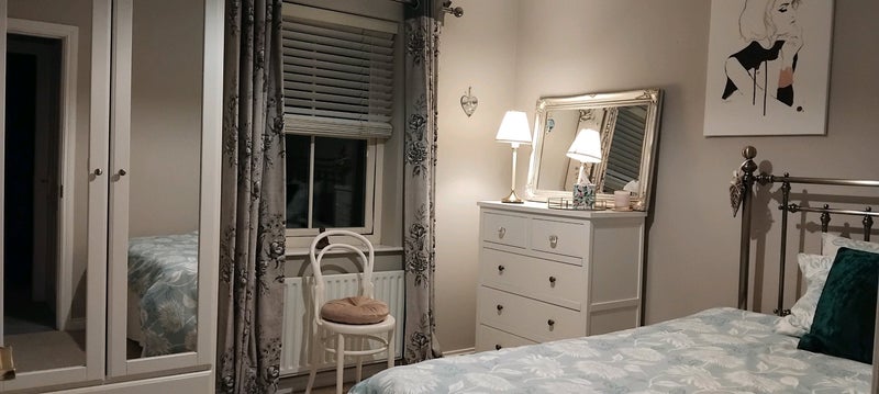 Photo 1: Guest room south facing