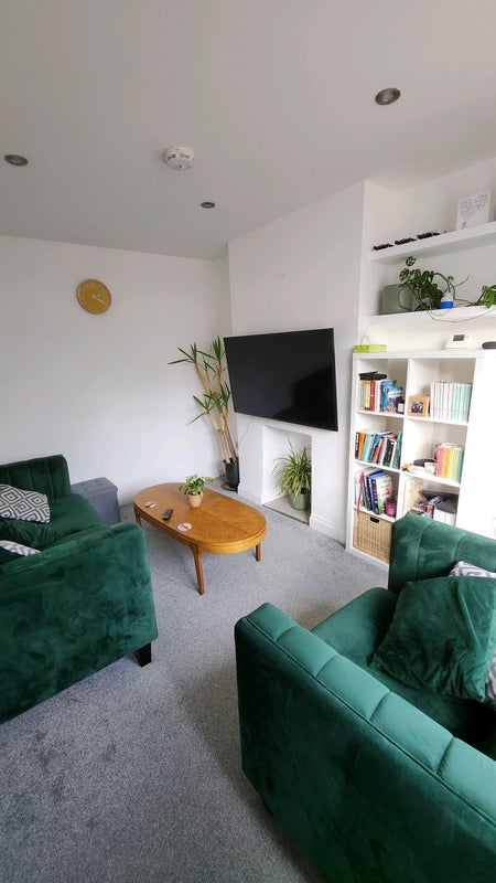 Photo 1: Living room