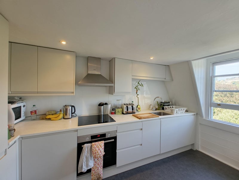 Photo 1: Kitchen