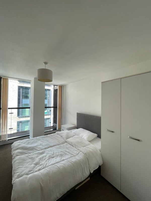Photo 1: Small Double Room