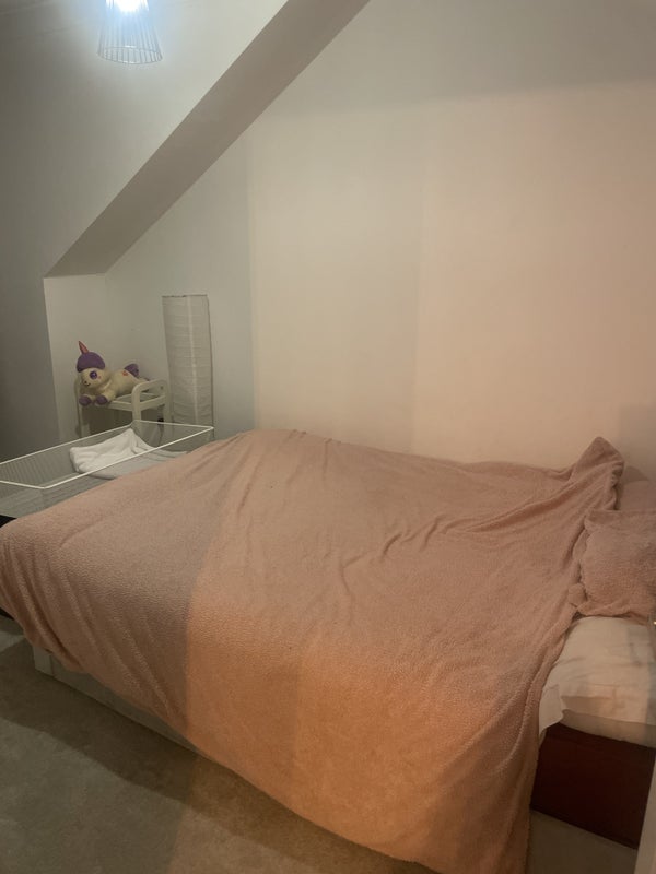 Photo 1: Cozy double bed 