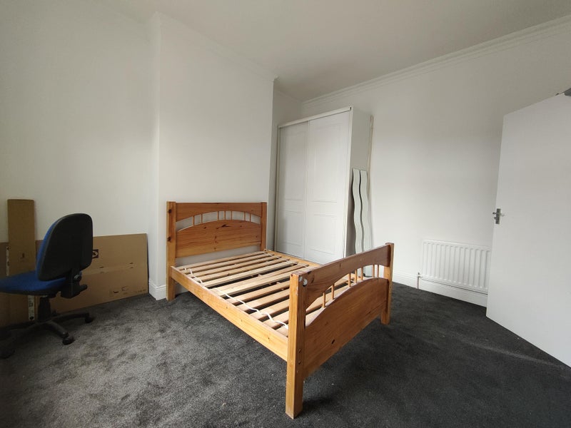 Photo 1: Double Room