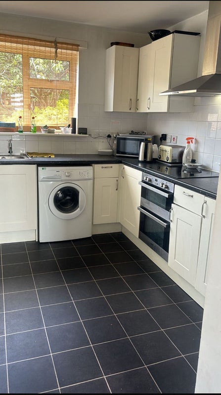 Photo 1: Kitchen