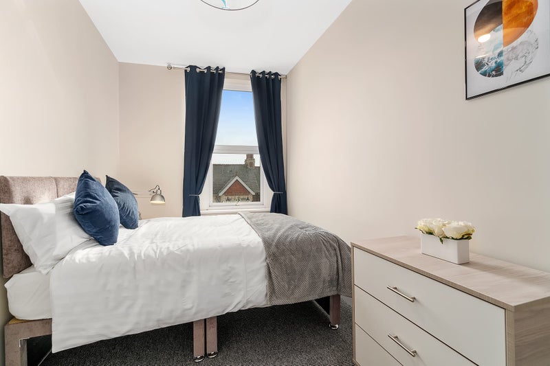 Photo 1: Bedroom 6