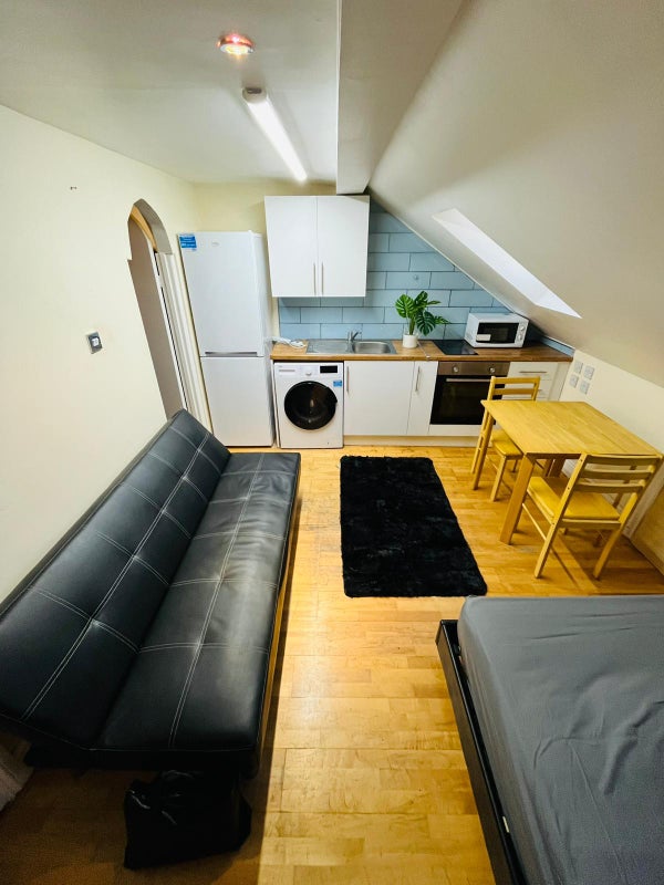 Photo 1: Studio A
