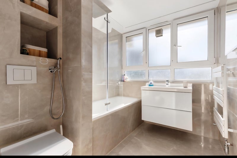 Photo 1: Bathroom