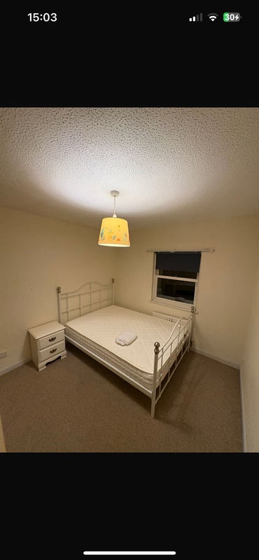 Photo 1: Bedroom 1