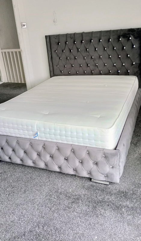Photo 1: BEDROOM