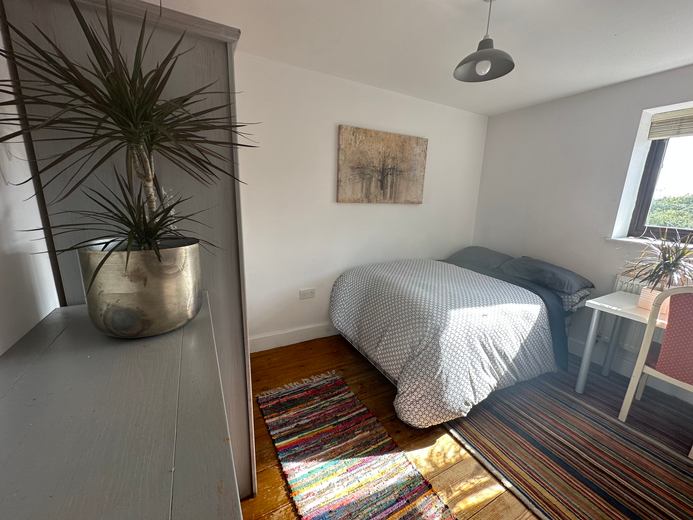 Photo 1: Luxury ensuite bedrooms (4) cranfield village MK43 0BJ
