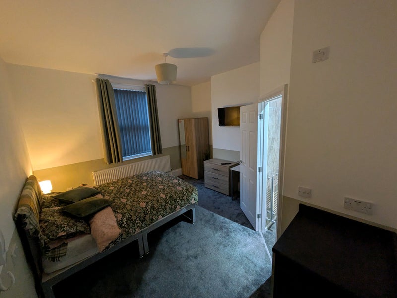 Photo 1: Room2