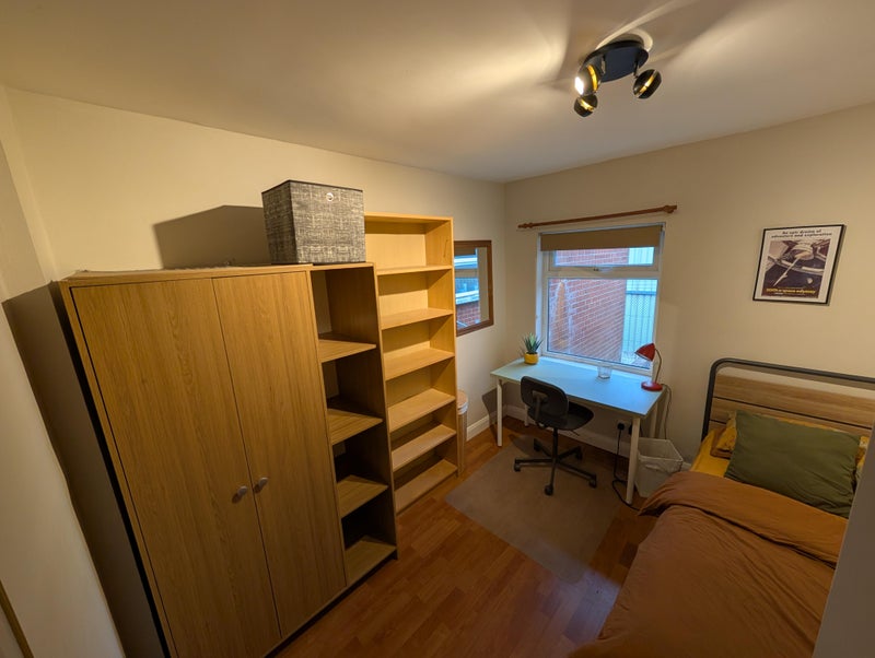 Photo 1: The room for let