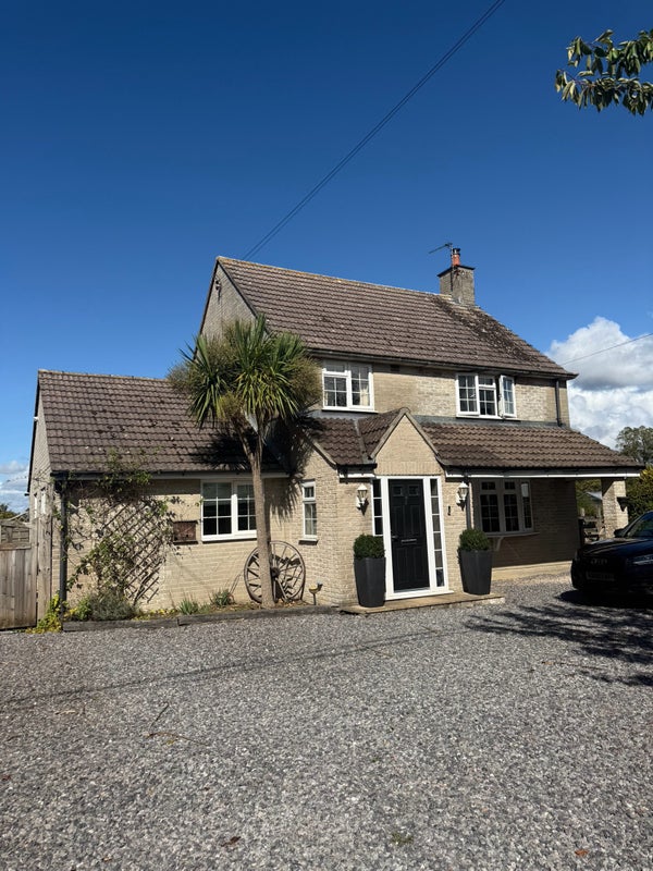 Photo 1: House