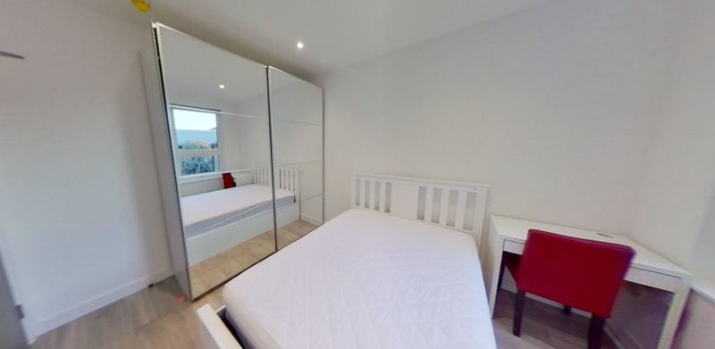 Photo 1: shared room with private bath