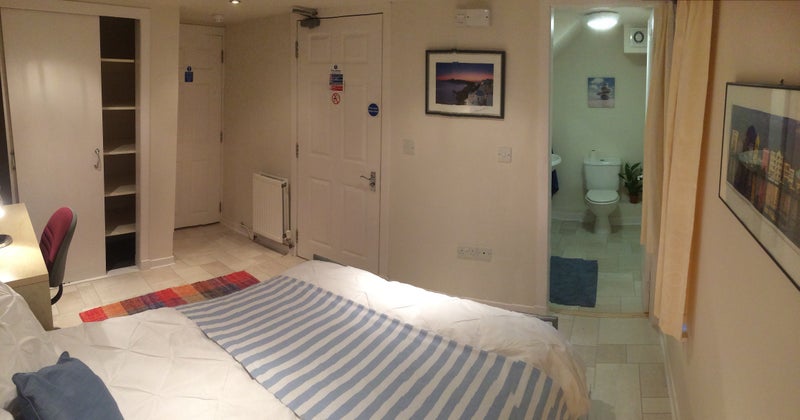 Photo 1: double ensuite bedroom
