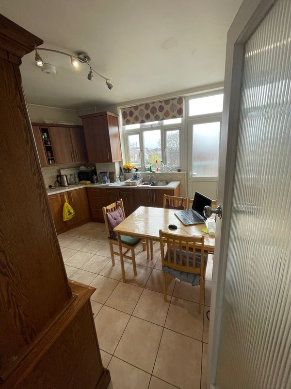 Photo 1: Kitchen
