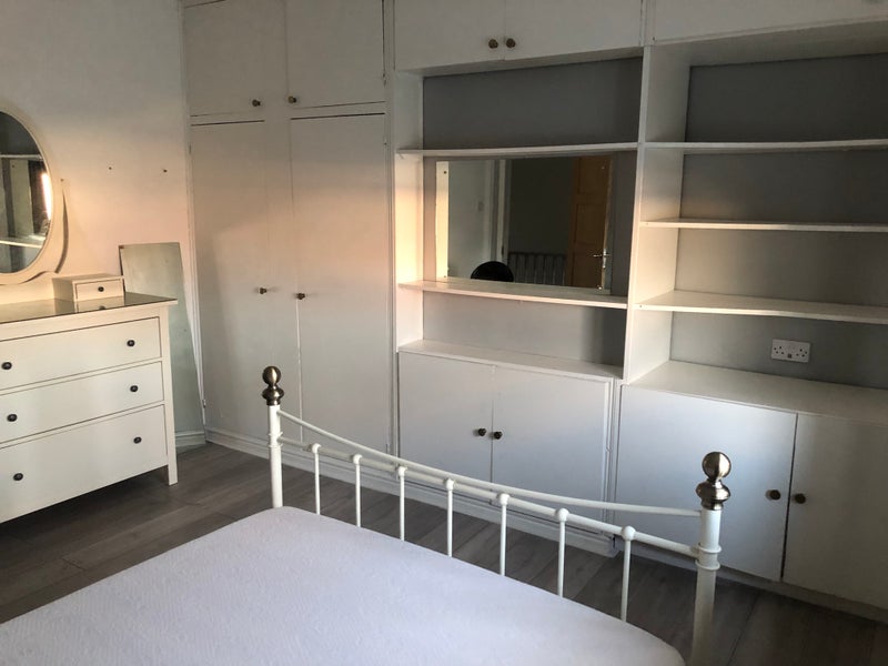 Photo 1: THE WINDSOR ROOM - £750pcm- Large double - South Facing - Insulated- Great Storage - Single Occup