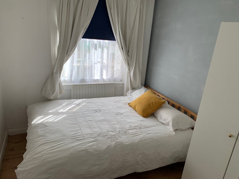 Photo 1: Bedroom