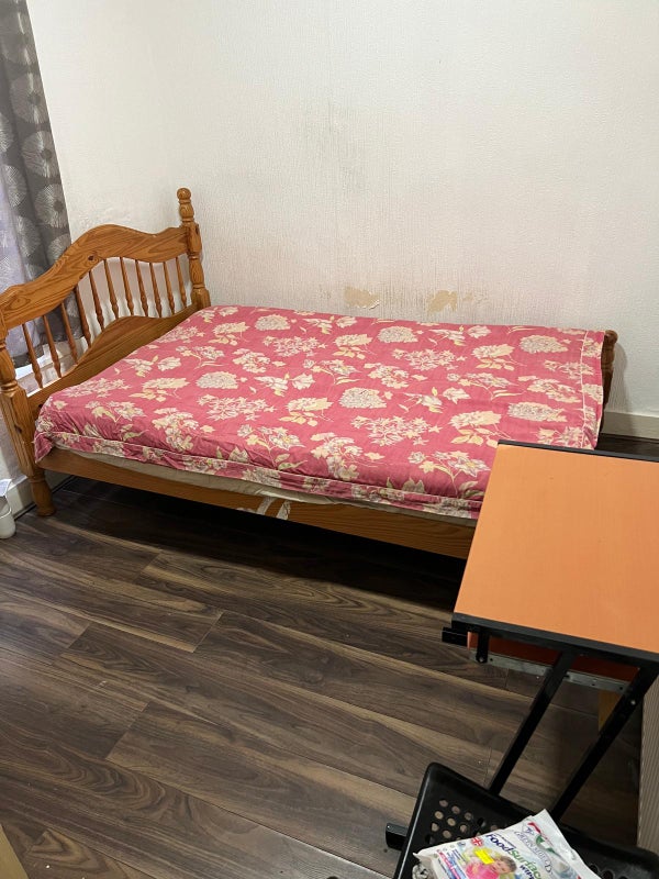 Photo 1: Room.