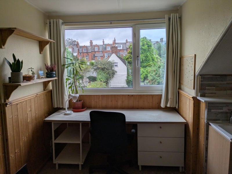 Photo 1: Bedroom