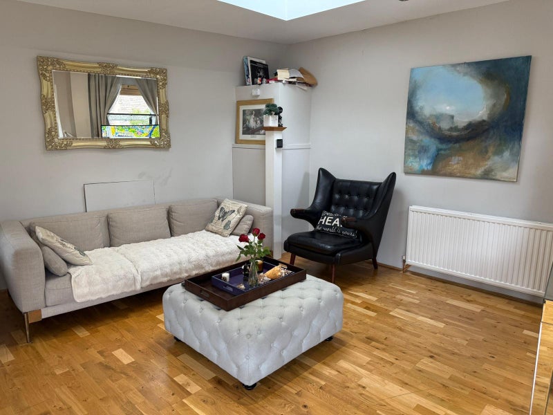 Photo 1: living room