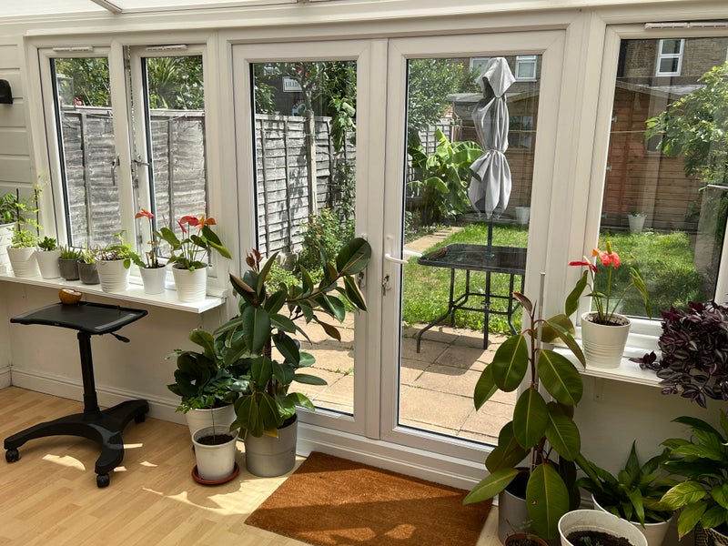 Photo 1: Conservatory & Garden view