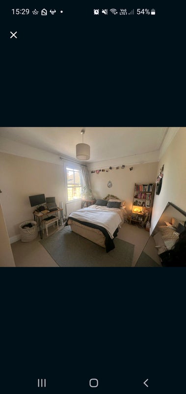 Photo 1: Room 1