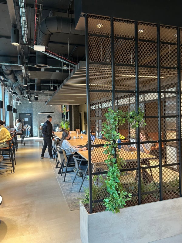 Photo 1: Co working space