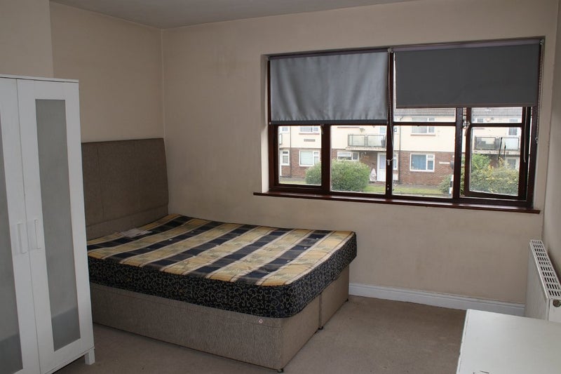 Photo 1: Large double room