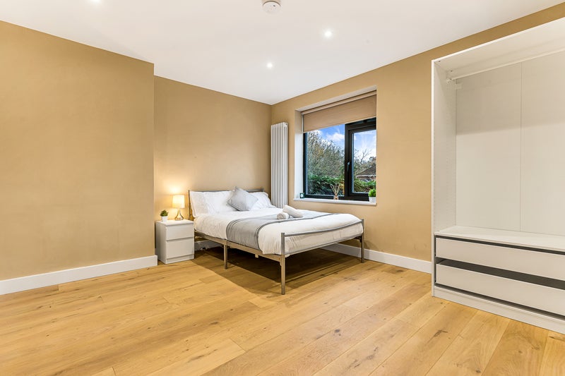 Photo 1: BEDROOM 1