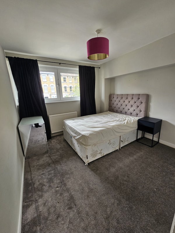 Photo 1: Bedroom