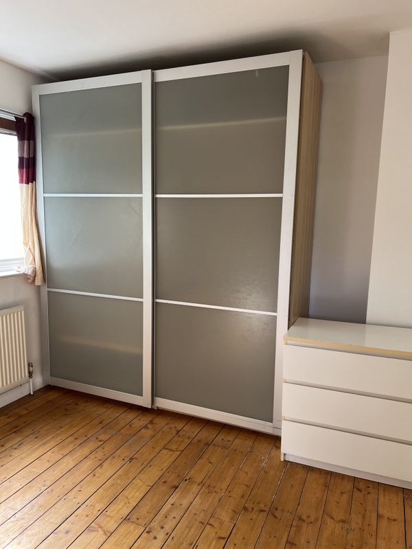 Photo 1: The spare room