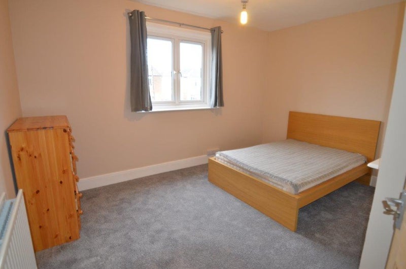 Photo 1: Upstairs bedroom