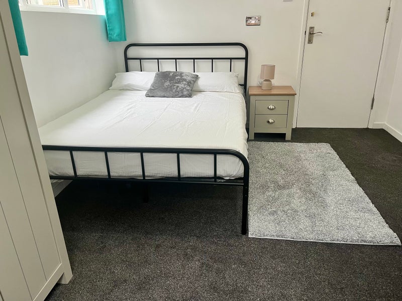 Photo 1: New bed, furniture, carpet and paint