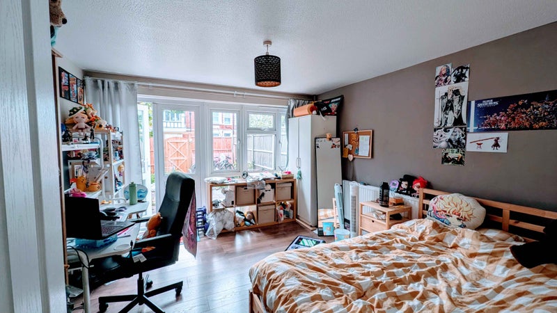 Photo 1: downstairs room