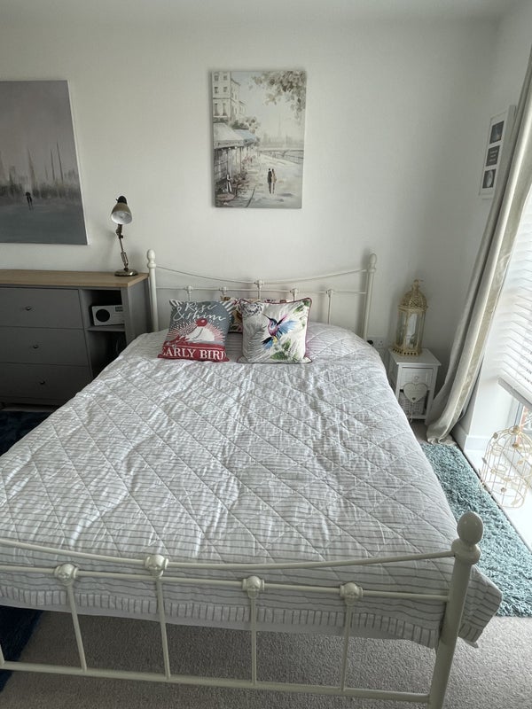 Photo 1: Airy large bedroom with king size bed