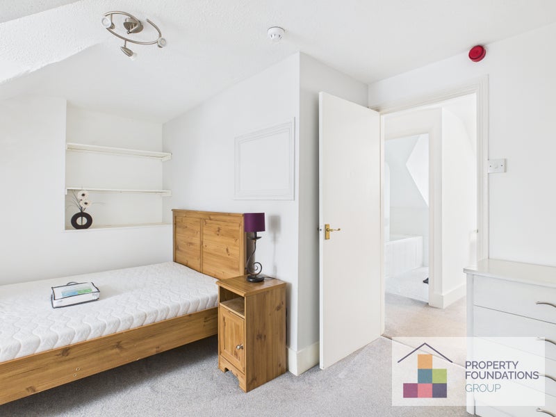 Photo 1: Room 5 - Ensuite - Available Now!