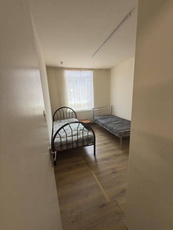 Photo 1: Bedroom