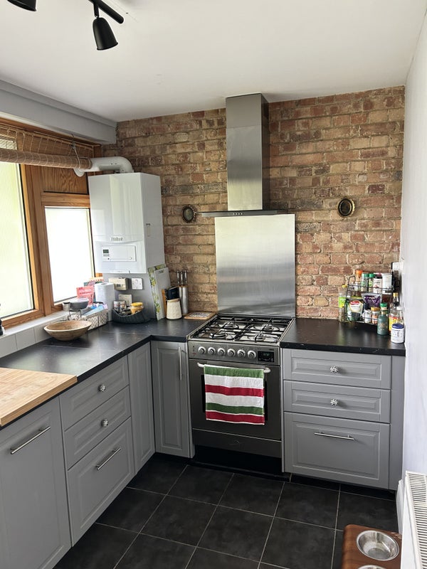 Photo 1: Kitchen