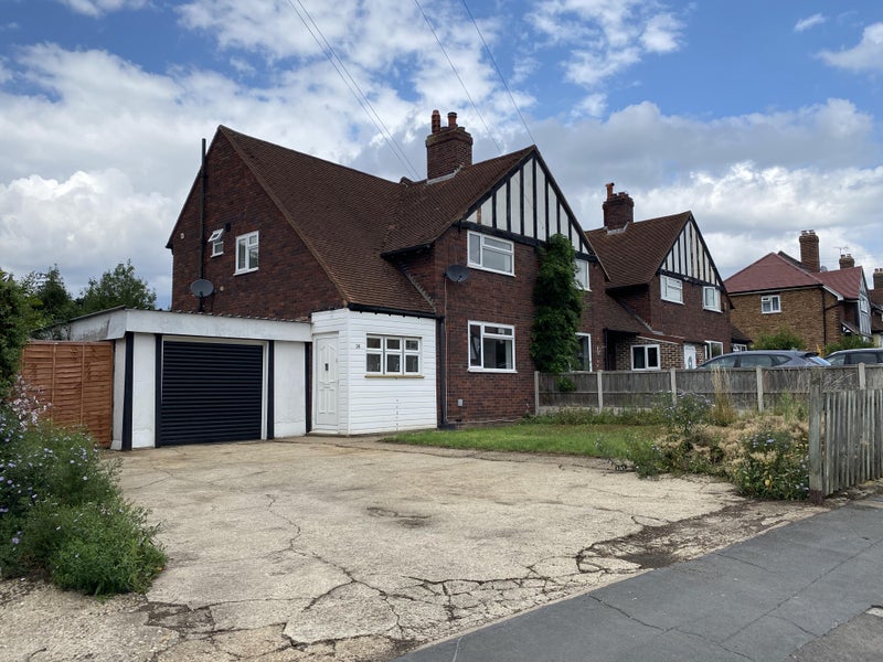 Photo 1: Front of House and front drive